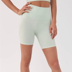 TnaChill Atmosphere Hi-Rise 7” Short Aritzia